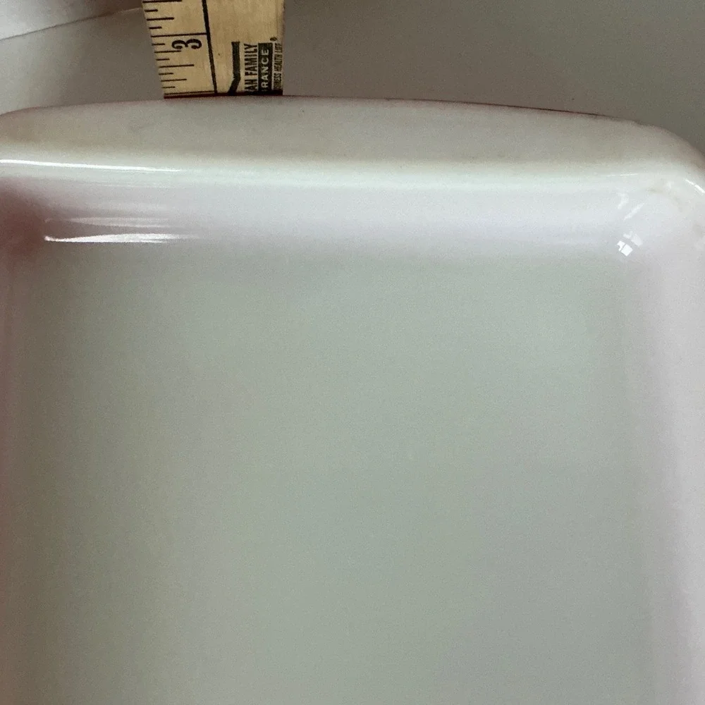 Pyrex preowned minor